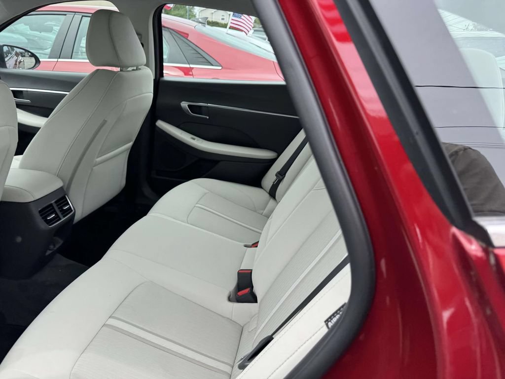 Used 2023 Hyundai Sonata SEL w/ Convenience Package FWD image 10