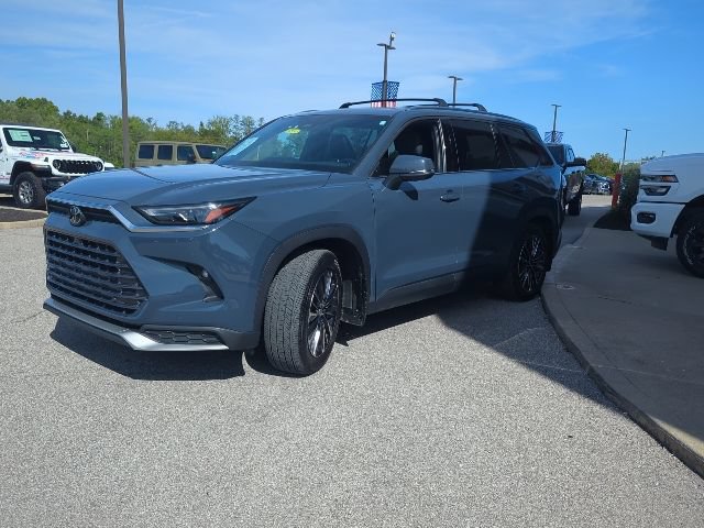 Used 2024 Toyota Grand Highlander AWD Hybrid image 5