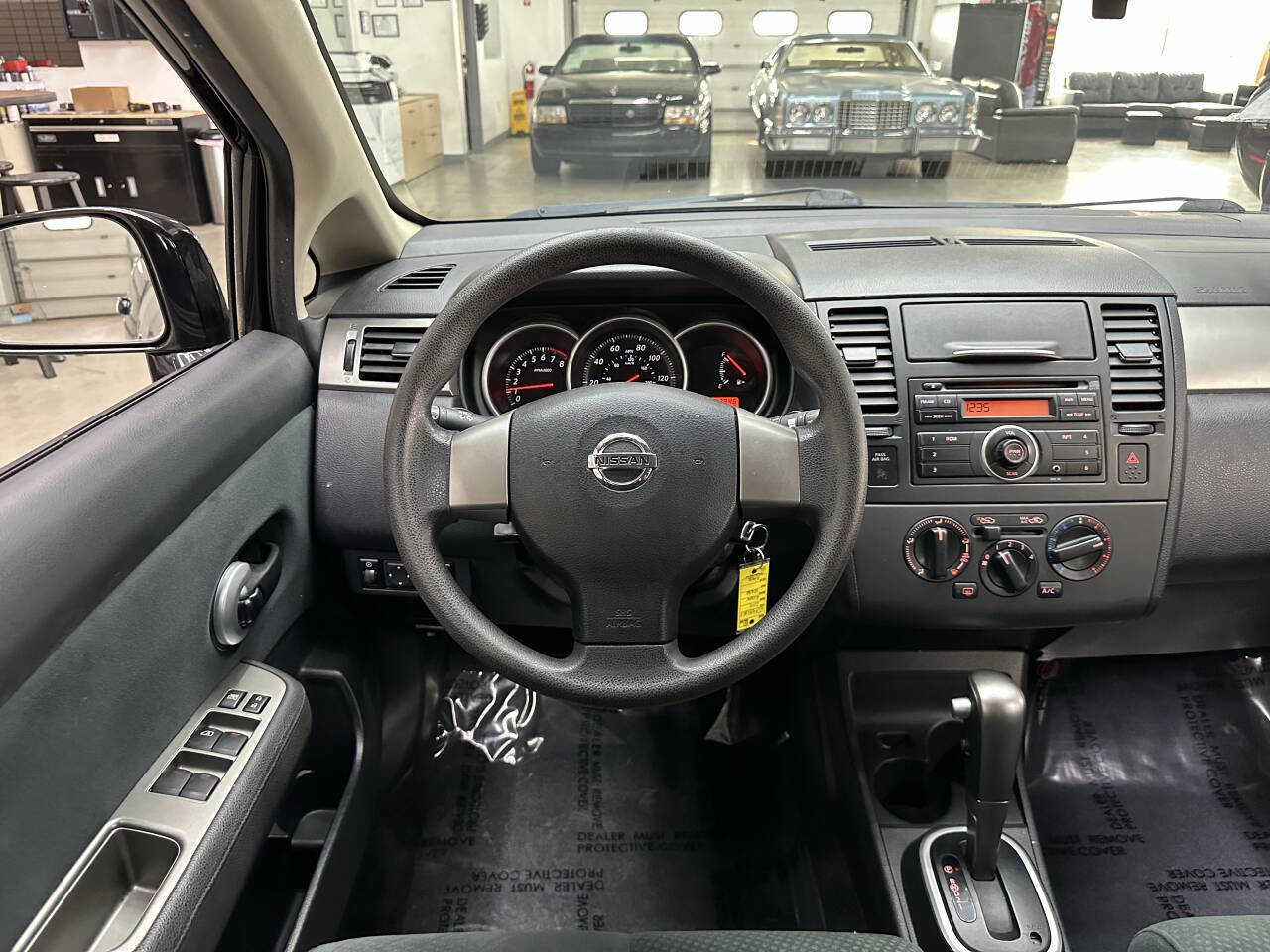 Used 2011 Nissan Versa 1.8 S image 19