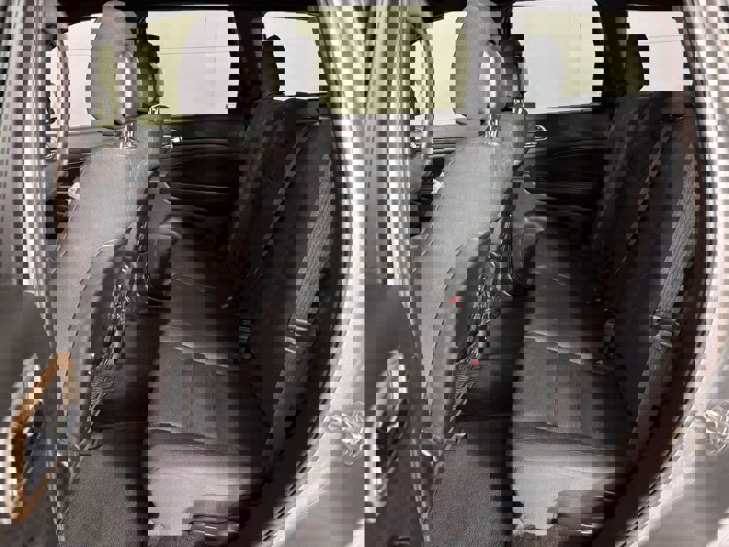 Used 2016 Jeep Grand Cherokee Laredo w/ Quick Order Package 23E image 34