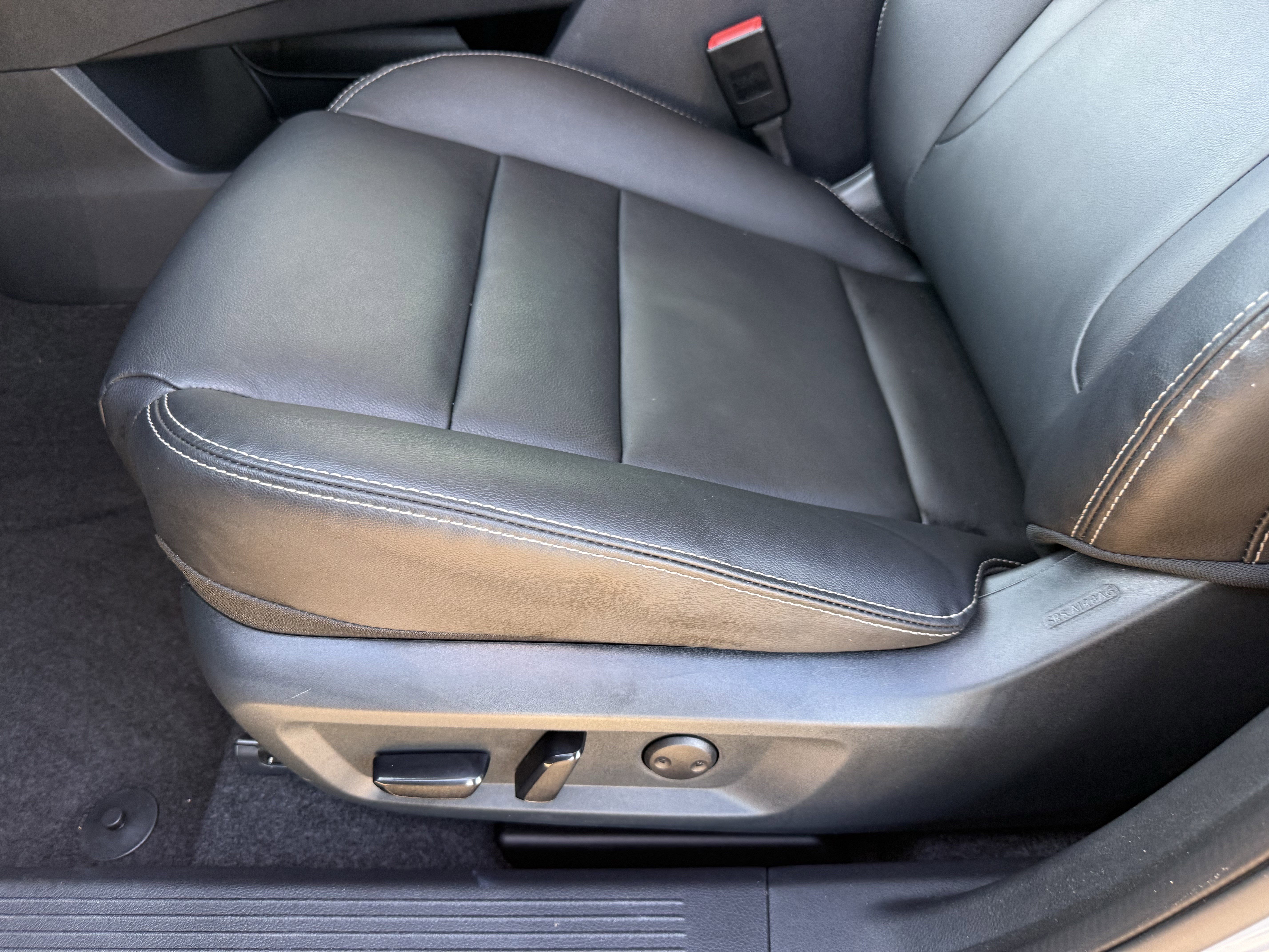 Used 2025 Nissan Rogue SL image 28