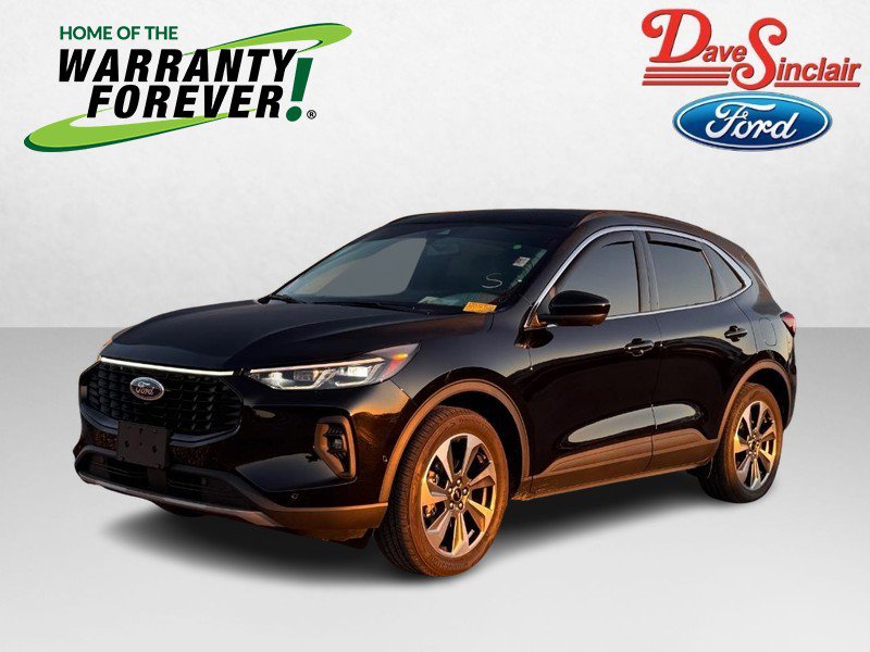 Used 2024 Ford Escape Platinum w/ Premium Technology Package image 1