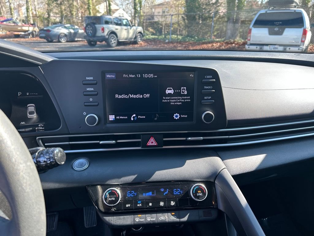 Used 2023 Hyundai Elantra SEL FWD image 16