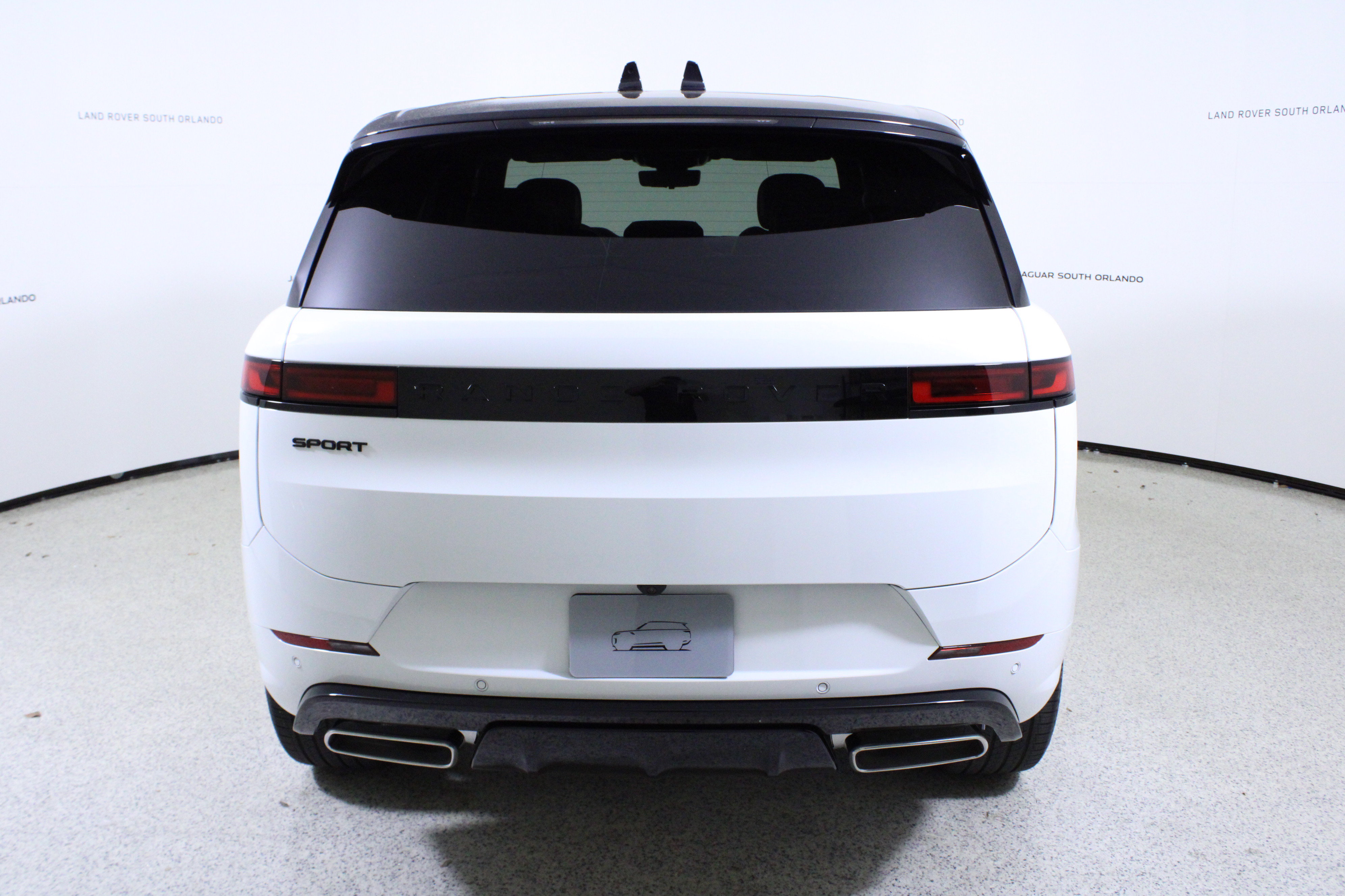 New 2026 Land Rover Range Rover Sport Dynamic SE image 6