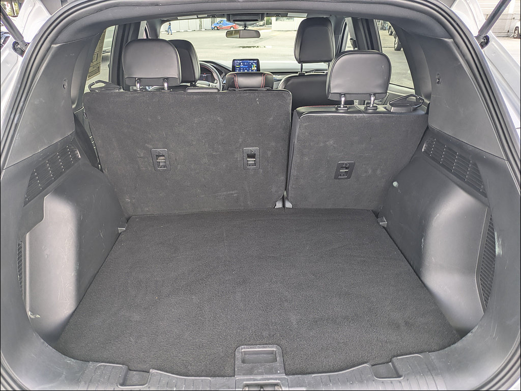 Used 2025 Ford Escape ST-Line FWD image 14