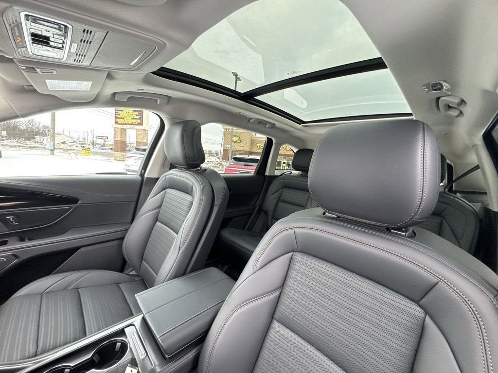 New 2026 Lincoln Nautilus Reserve w/ Jet Appearance Package image 22