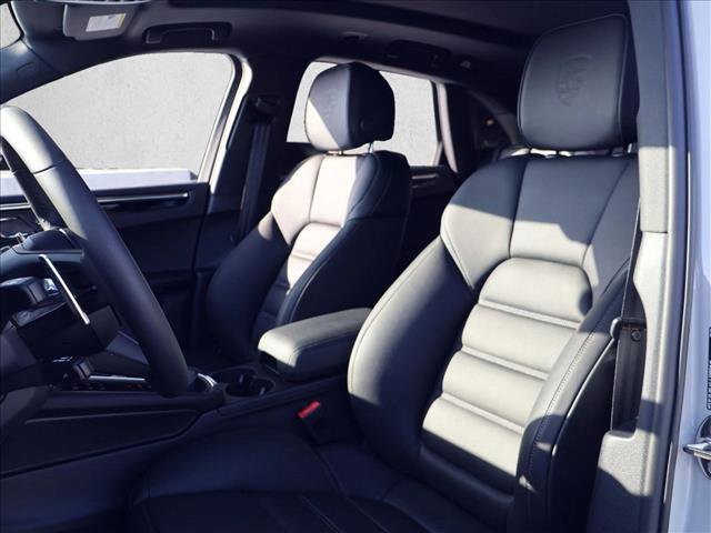 New 2026 Porsche Macan S AWD/4WD image 5