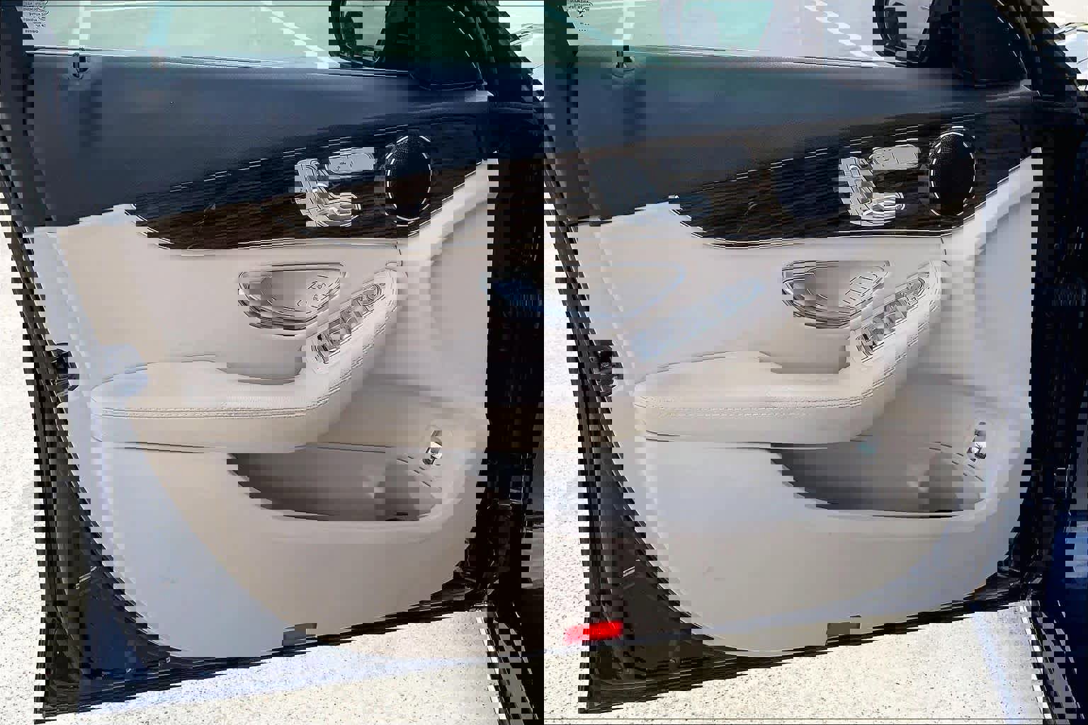 Used 2018 Mercedes-Benz C 300 Sedan image 22