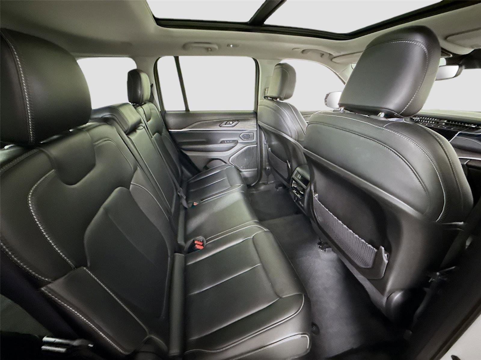 Used 2023 Jeep Grand Cherokee 4WD 4xe image 22