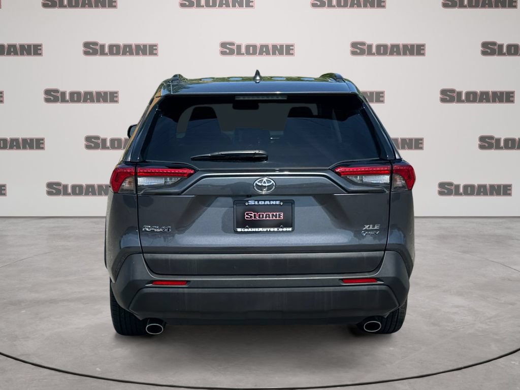 Used 2025 Toyota RAV4 XLE AWD/4WD image 4