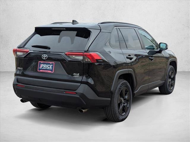 Used 2022 Toyota RAV4 XLE AWD/4WD image 5