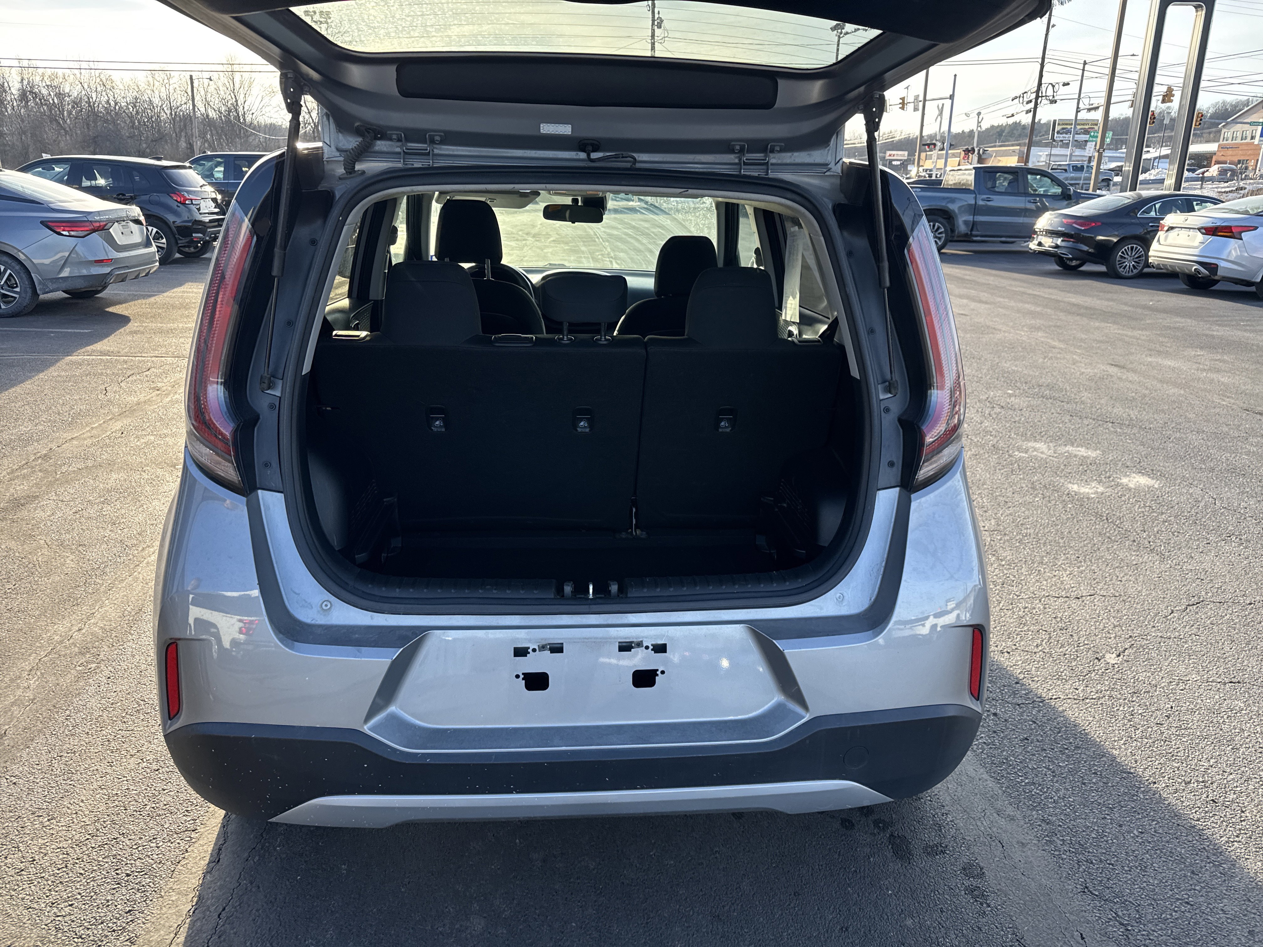 Used 2024 Kia Soul LX w/ Option Group 015 image 5