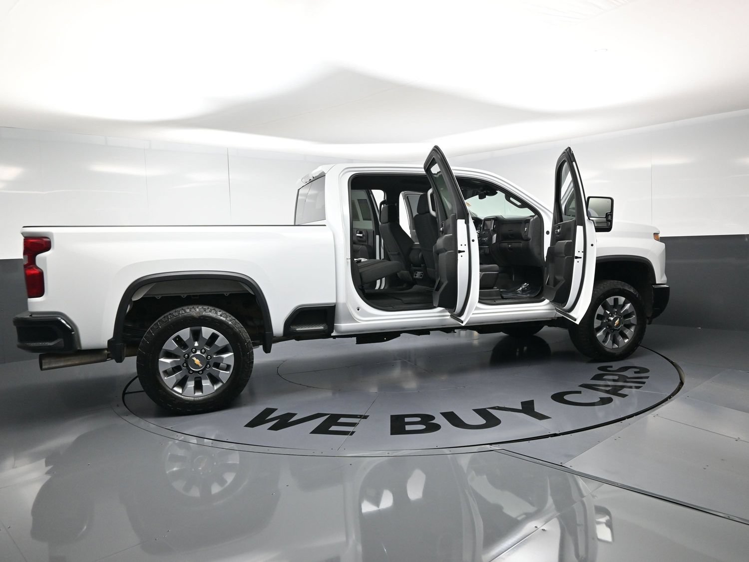 Used 2024 Chevrolet Silverado 2500 Custom w/ Custom Value Package AWD/4WD image 26