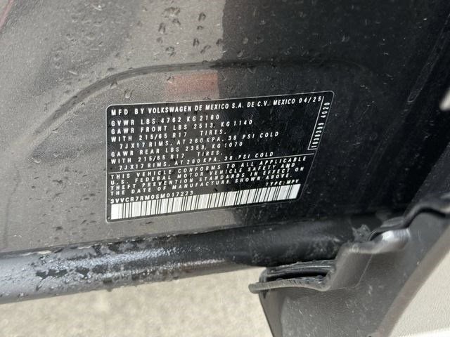 Used 2025 Volkswagen Tiguan S image 25