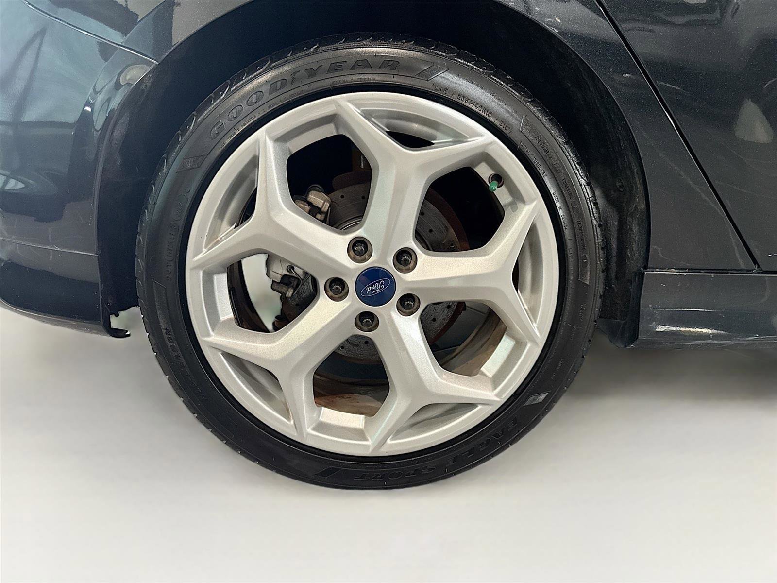 Used 2014 Ford Focus ST w/ Equipment Group 202A FWD image 31
