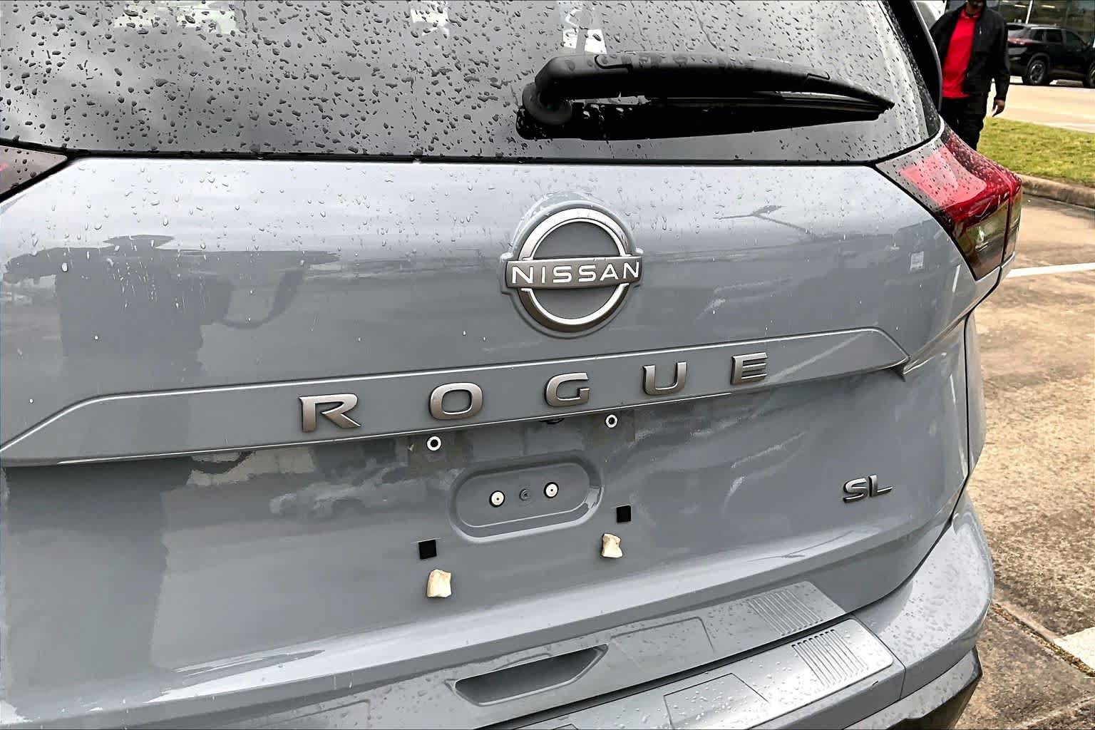 Used 2025 Nissan Rogue SL w/ Tech Package FWD image 30