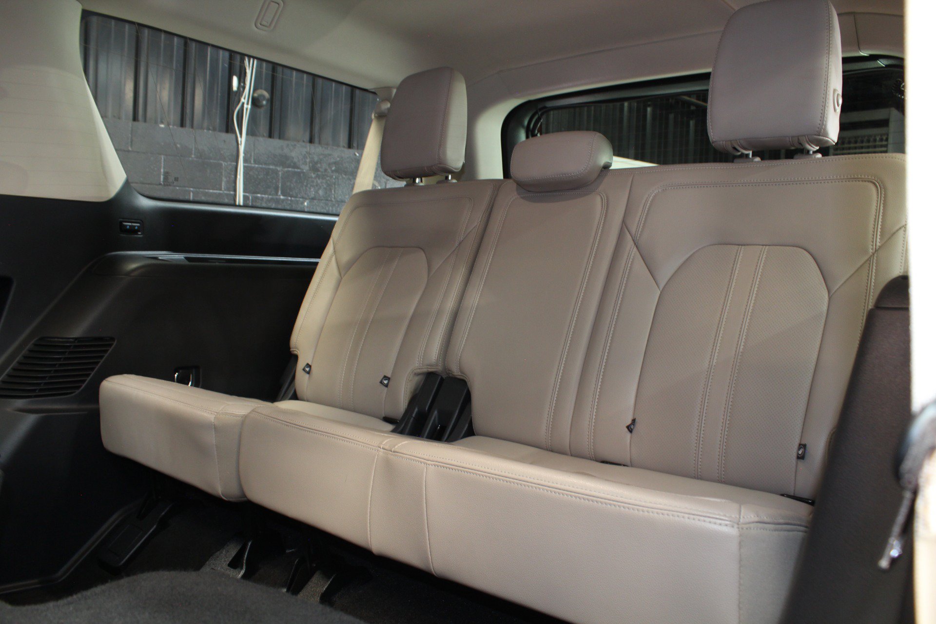 Used 2023 Ford Expedition Max Limited AWD/4WD image 42