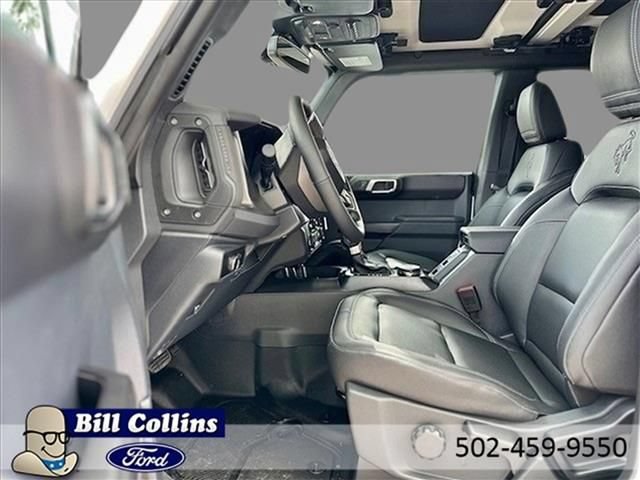 New 2025 Ford Bronco Badlands w/ Sasquatch Package AWD/4WD image 11