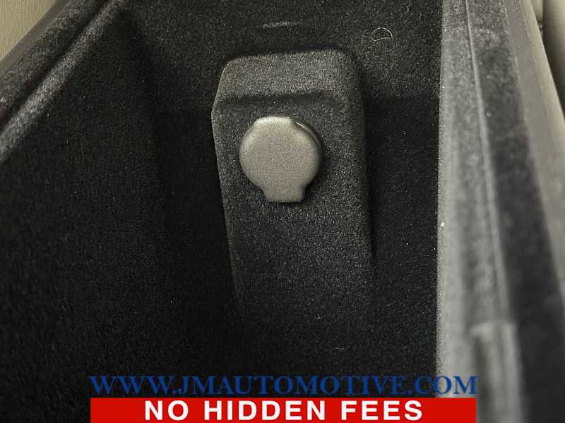 Used 2020 Cadillac XT4 Premium Luxury image 42