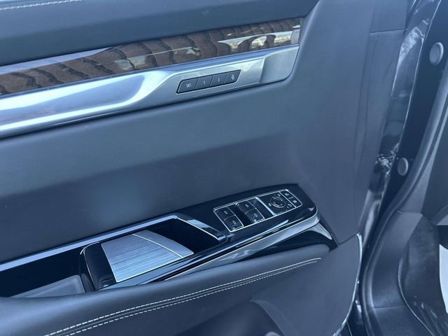 Certified 2025 Cadillac Escalade ESV Premium Luxury Platinum w/ LPO, Floor Liner Package image 14