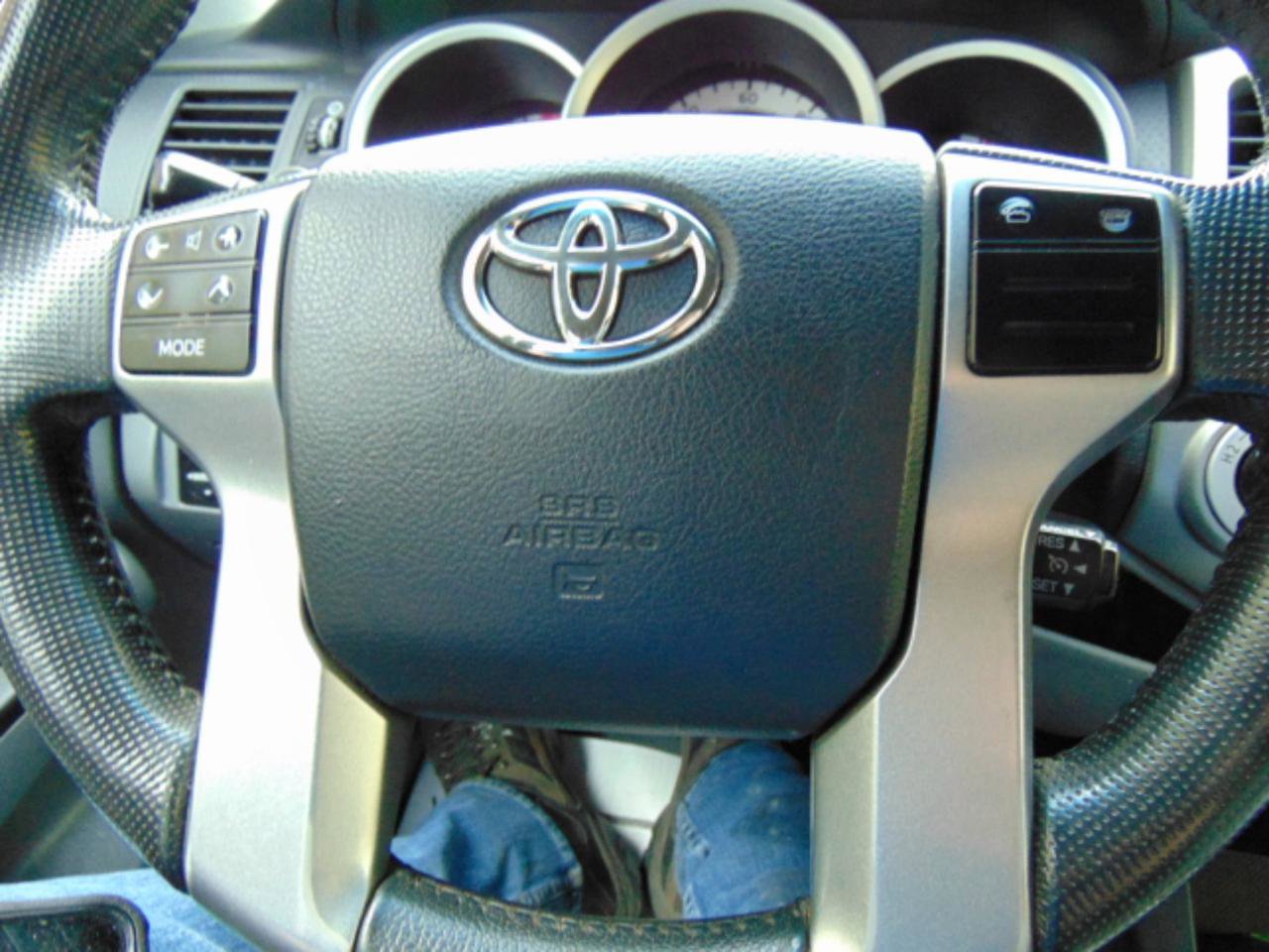 Used 2013 Toyota Tacoma 4x4 Double Cab w/ TRD Sport Pkg image 18