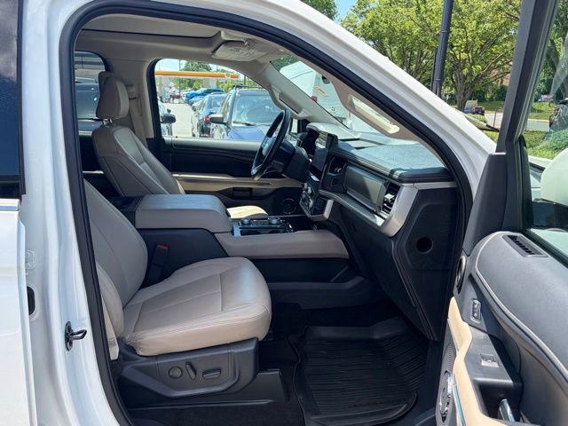 Used 2022 Ford Expedition Max XLT AWD/4WD image 29