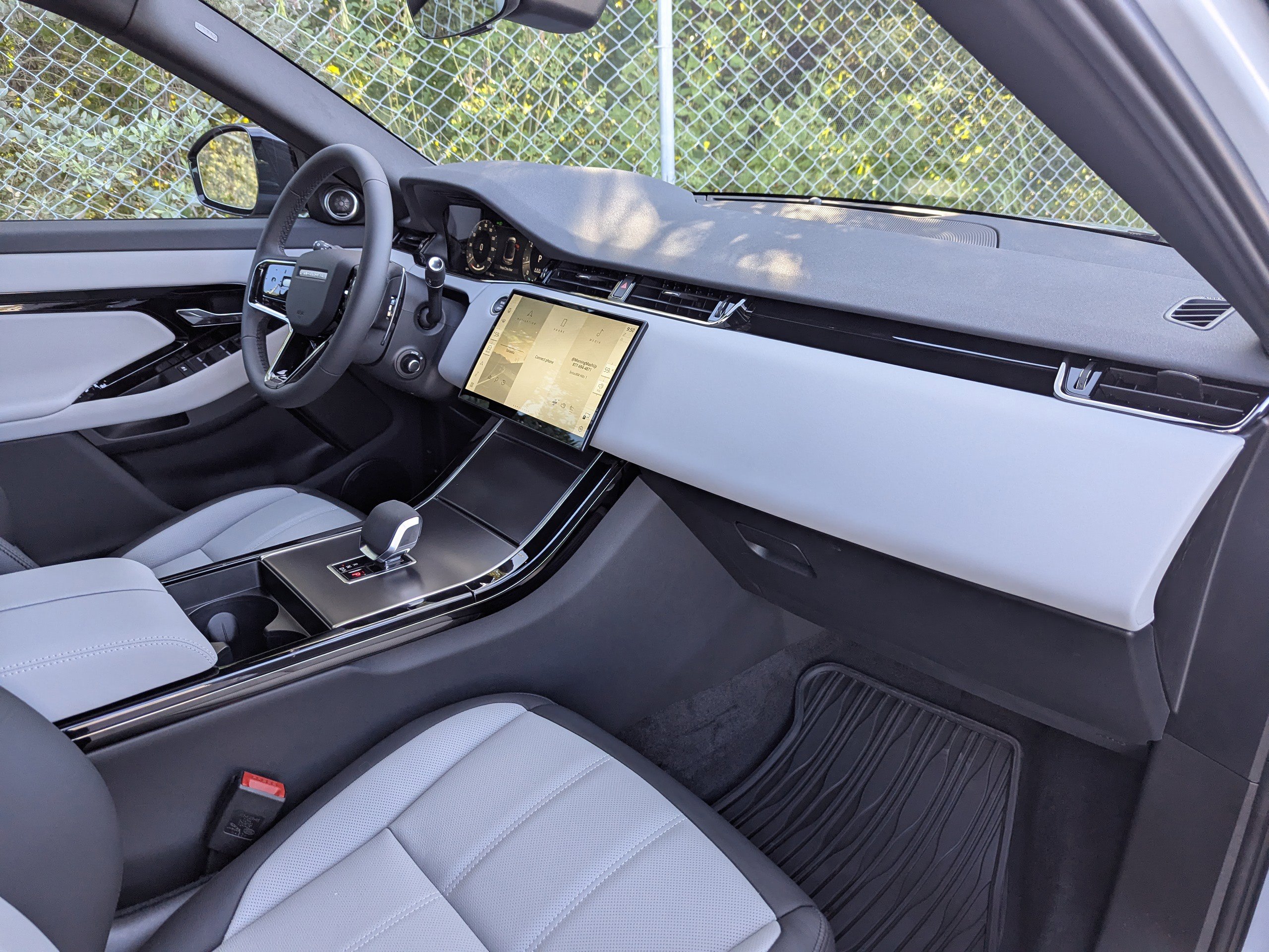 New 2026 Land Rover Range Rover Evoque Dynamic SE image 13