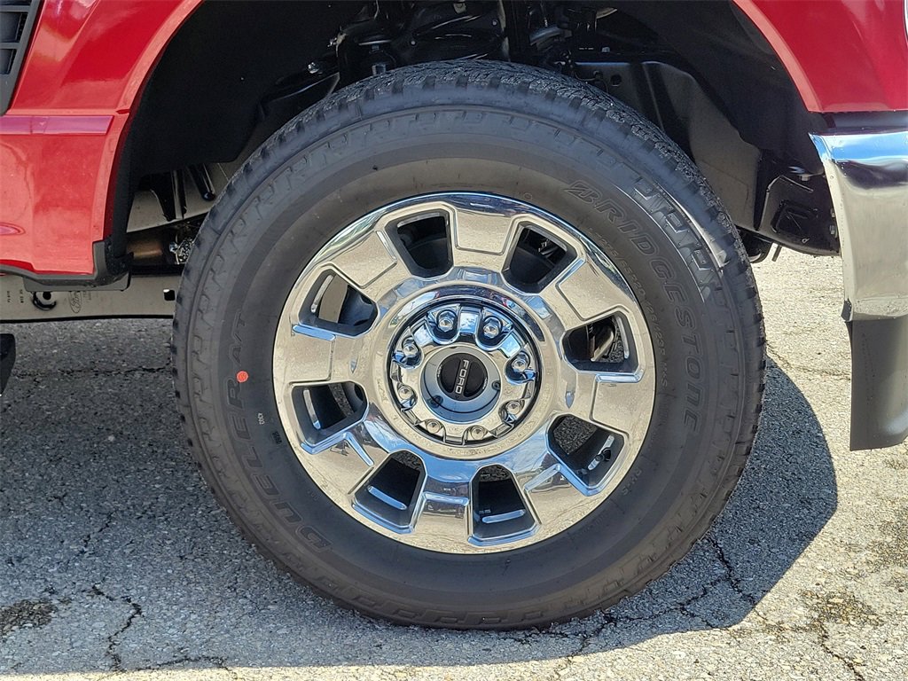 New 2026 Ford F250 4x4 Crew Cab Super Duty image 5