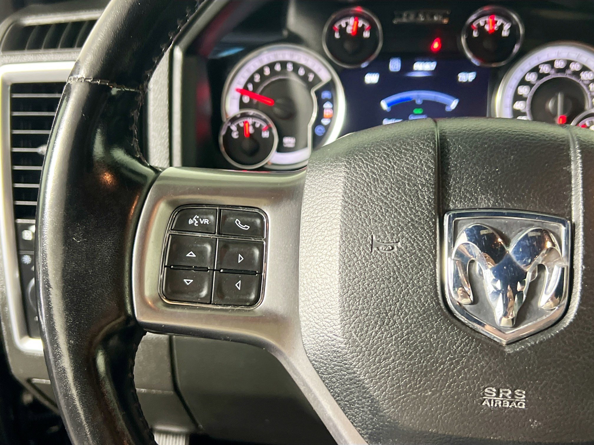 Used 2021 RAM 1500 Classic Warlock w/ Luxury Group AWD/4WD image 18