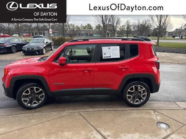Used 2017 Jeep Renegade Latitude w/ Cold Weather Group image 6