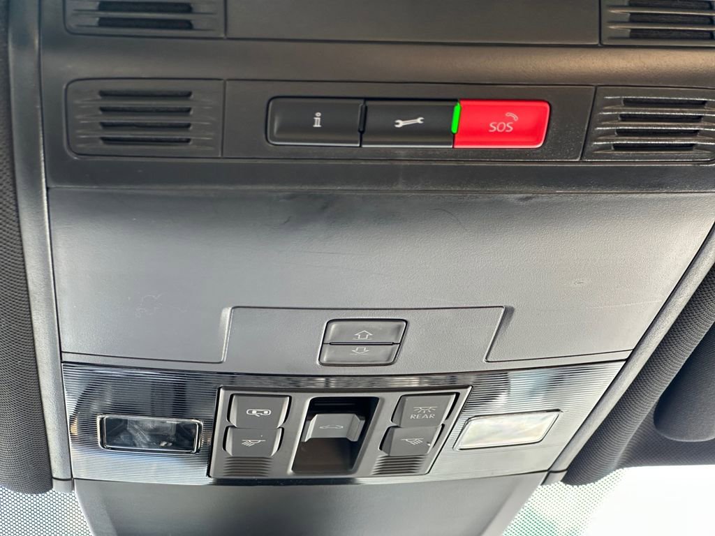 Used 2024 Volkswagen Tiguan SE image 19