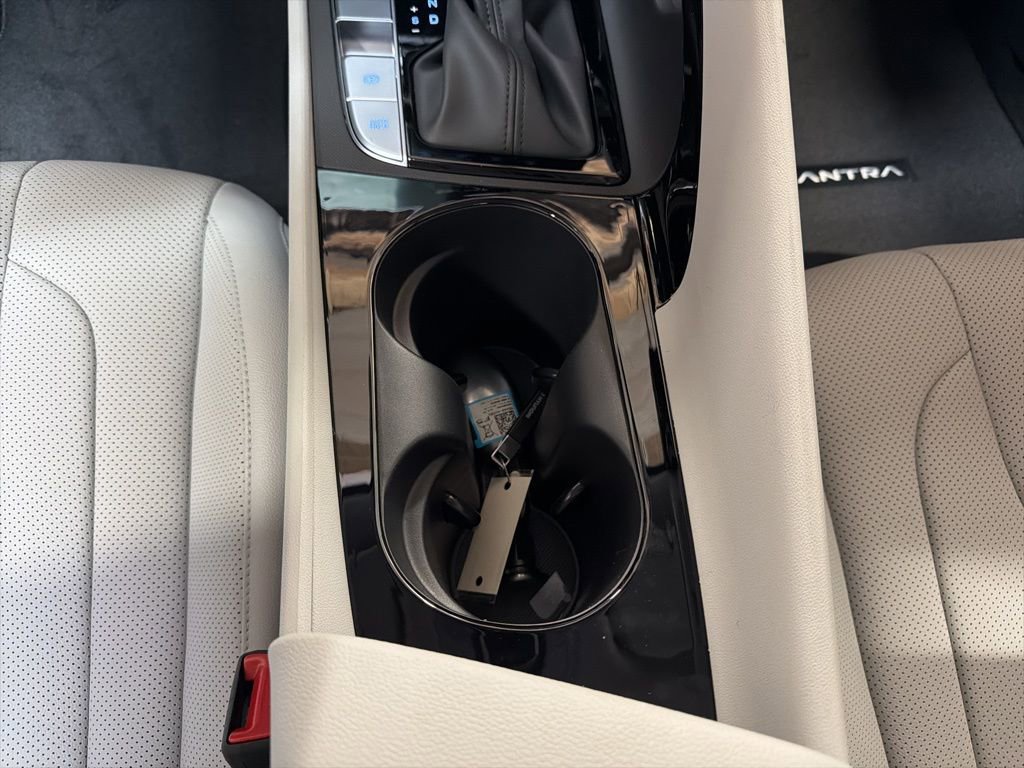 New 2026 Hyundai Elantra Limited image 21