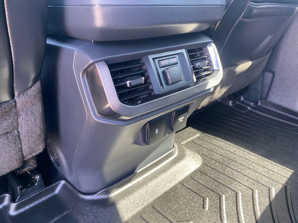 Used 2022 Ford F150 Platinum image 27
