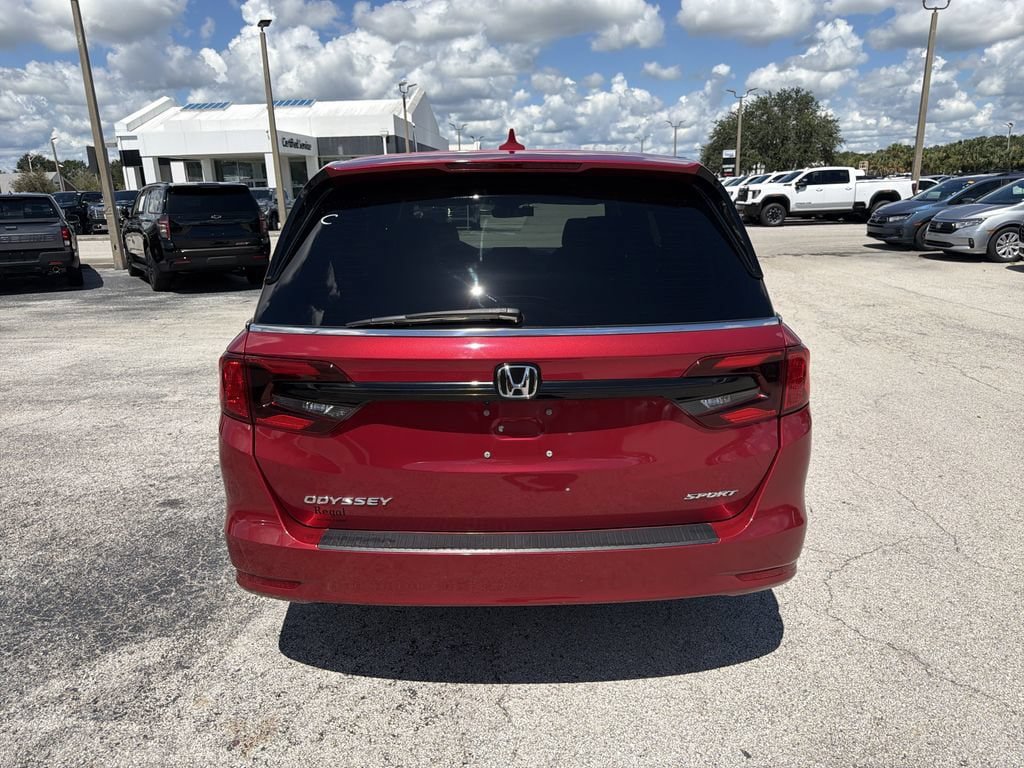 Used 2023 Honda Odyssey Sport image 4