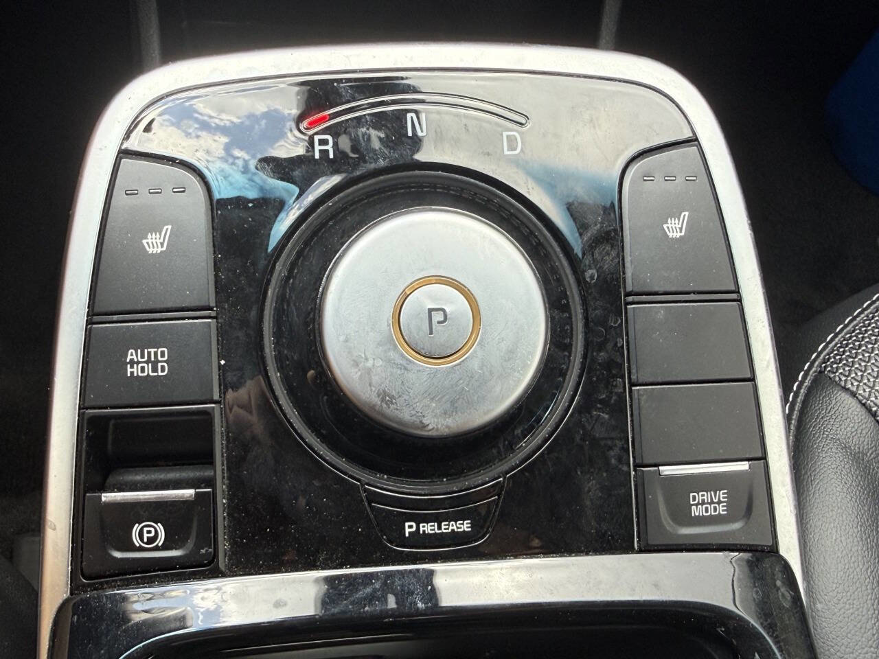 Used 2020 Kia Niro EX FWD image 14