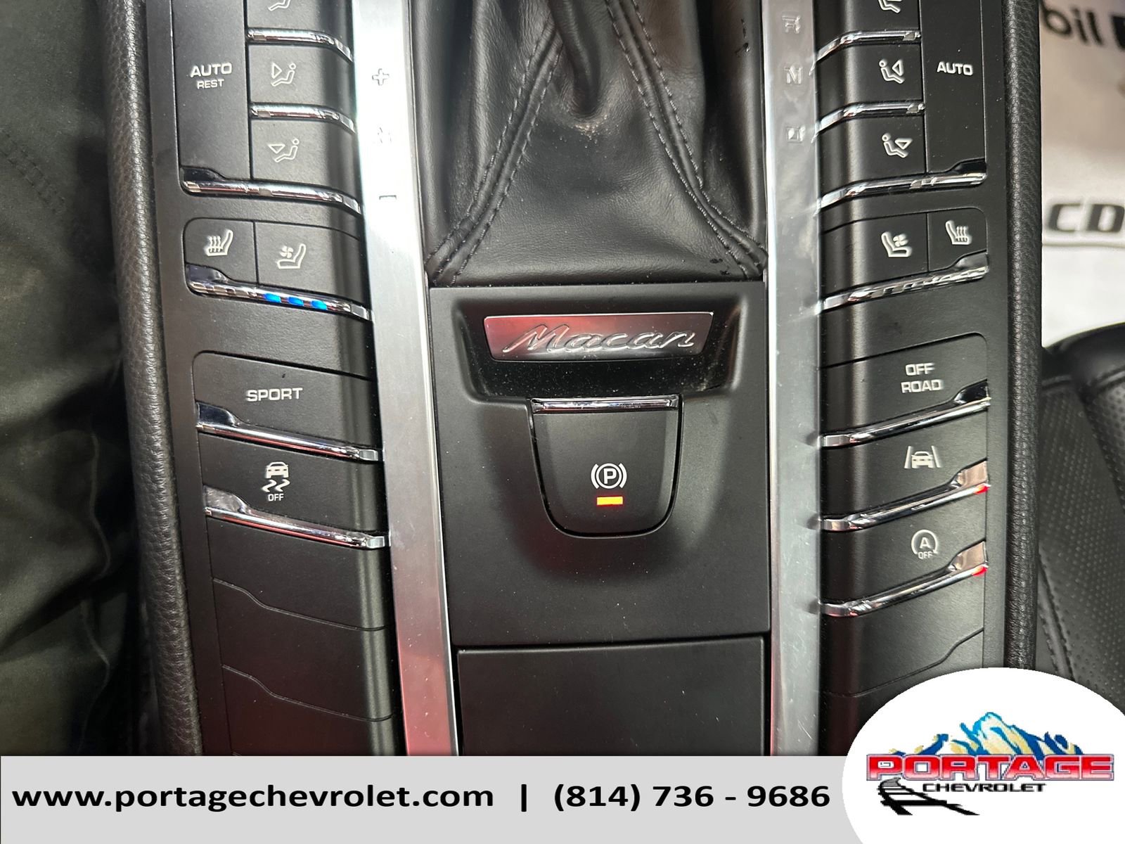Used 2018 Porsche Macan image 36