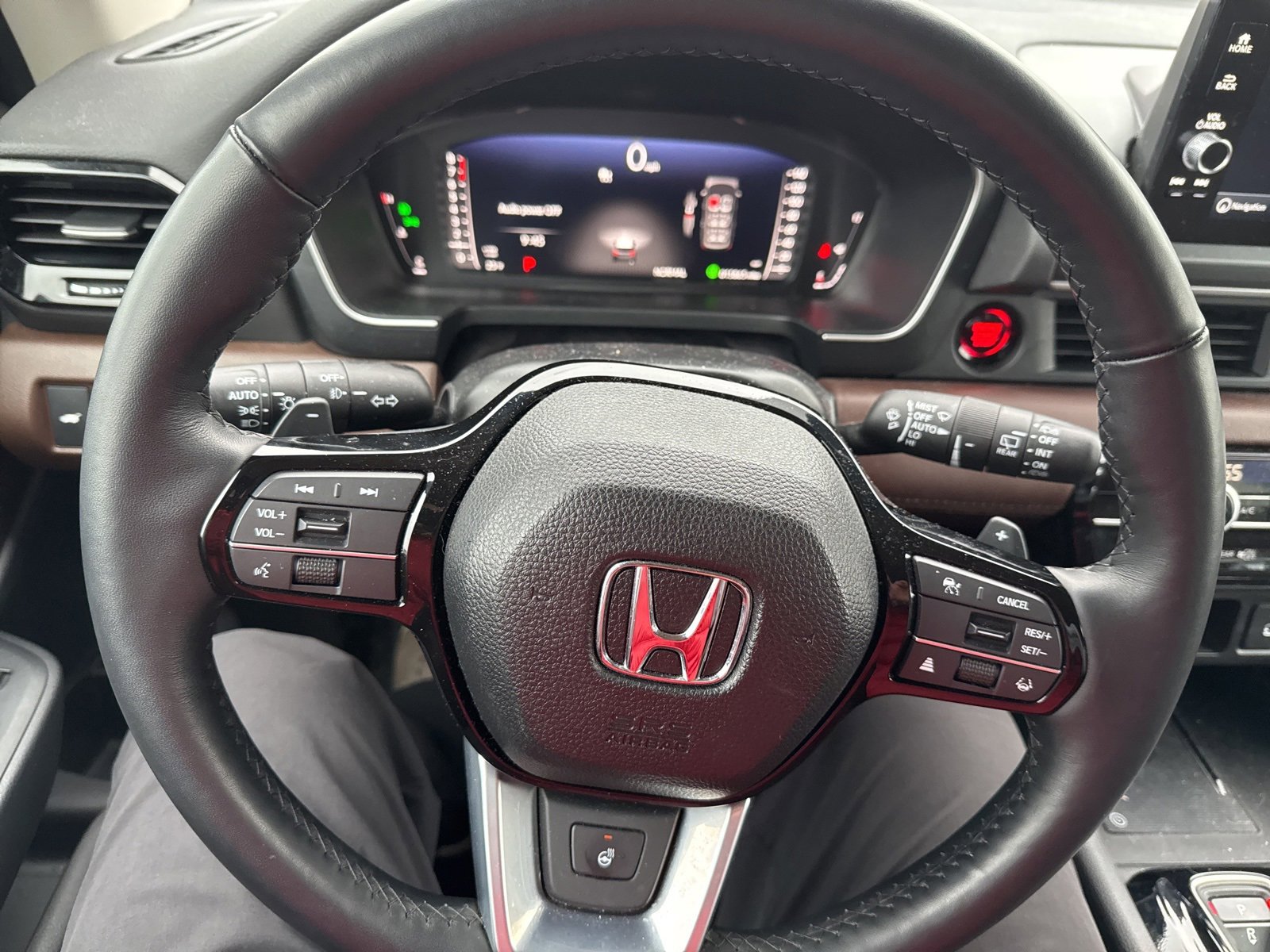 Used 2023 Honda Pilot Elite image 22