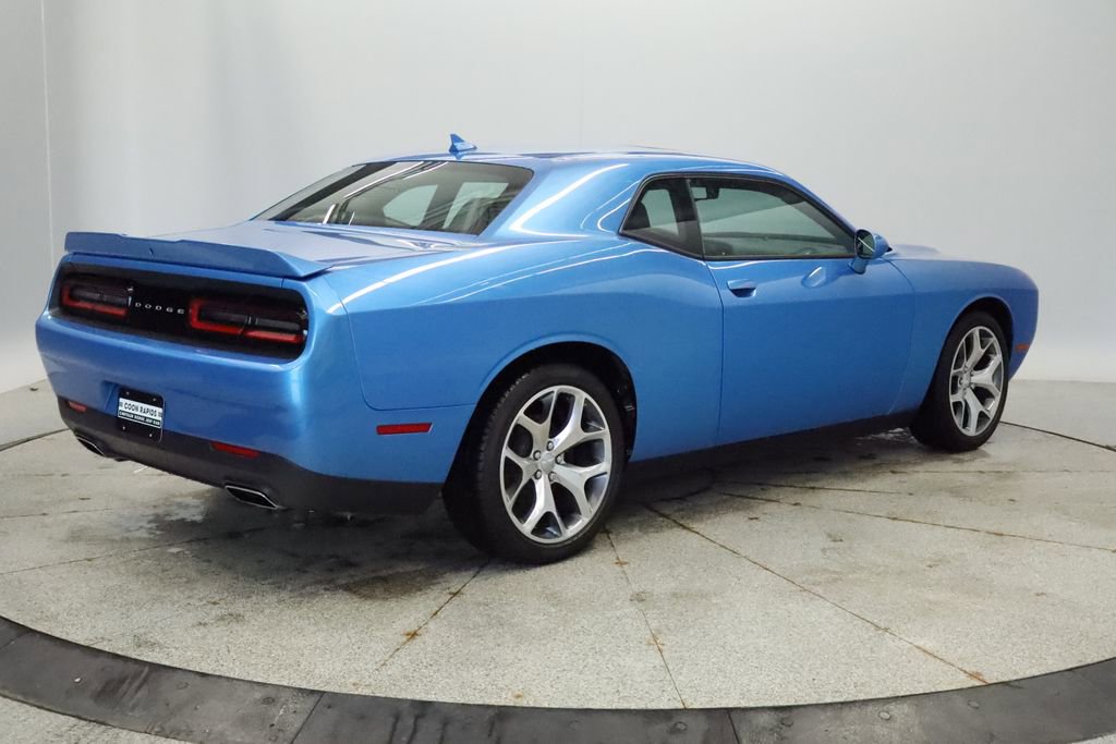 Used 2016 Dodge Challenger SXT Plus image 6
