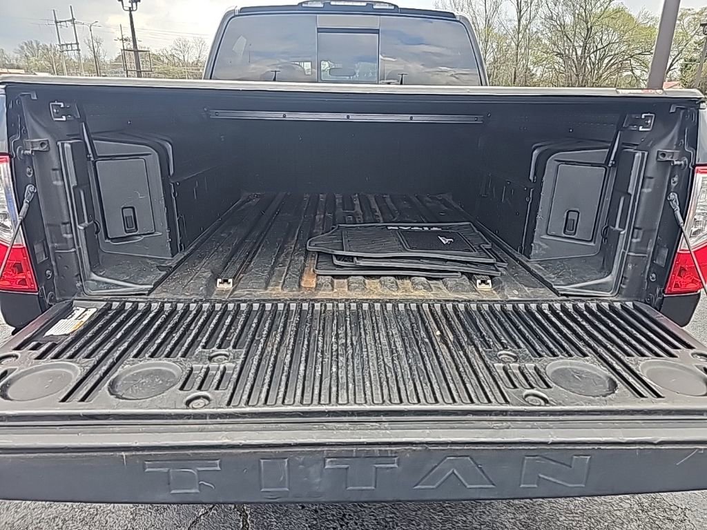 Used 2018 Nissan Titan Platinum Reserve w/ Platinum Utility Package image 6