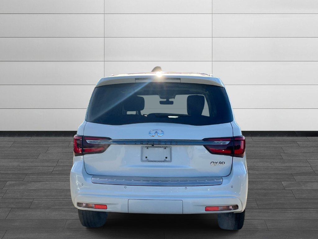 Used 2021 INFINITI QX80 Premium Select w/ All-Season Package RWD image 4