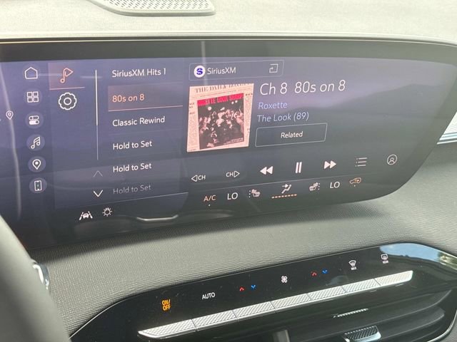 New 2026 Buick Enclave Sport Touring w/ Power Package image 31