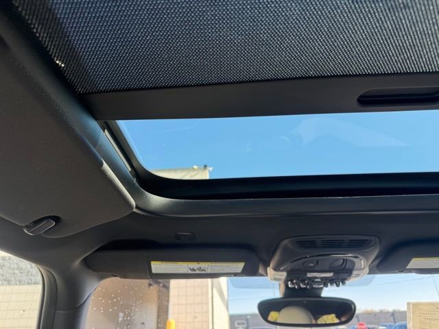 Used 2024 MINI Cooper SE image 13