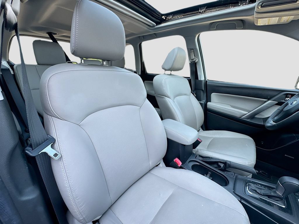 Used 2016 Subaru Forester 2.5i Touring w/ Eyesight & Navigation System AWD/4WD image 27