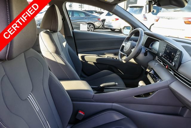 Used 2025 Hyundai Elantra Sport FWD image 18