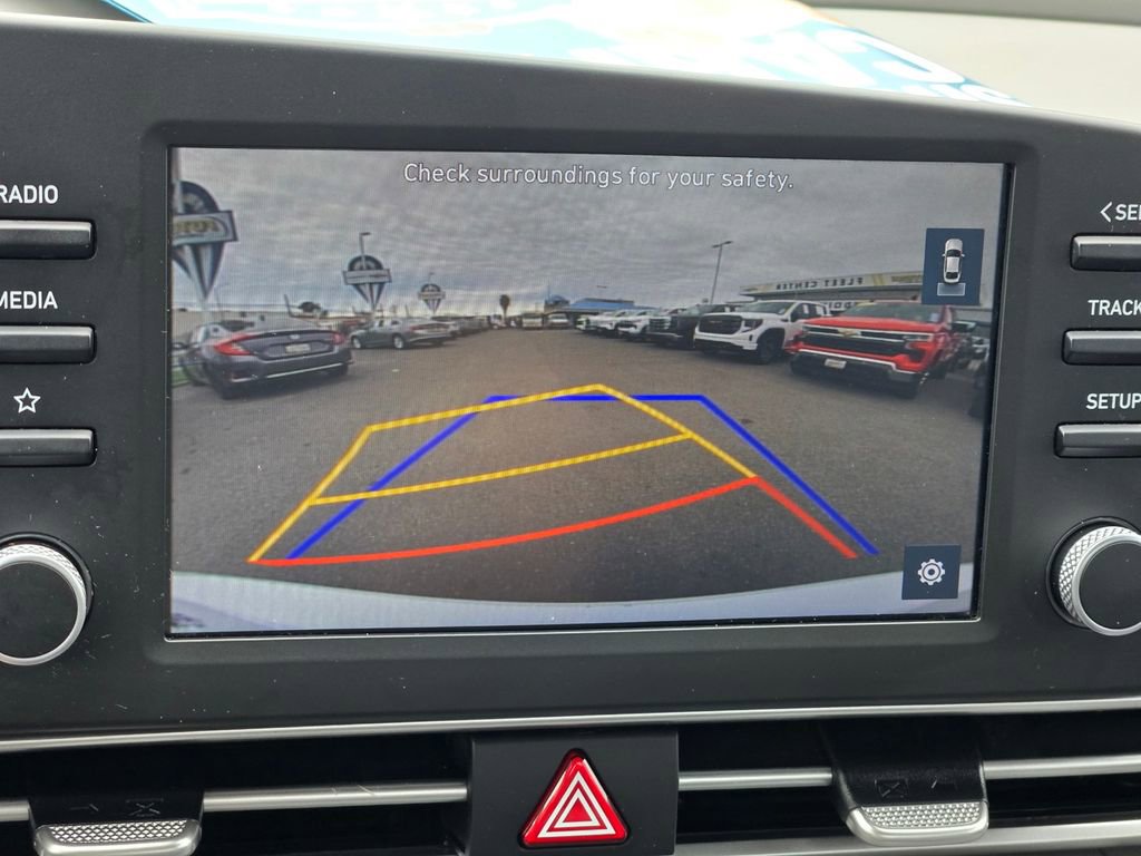 Used 2023 Hyundai Elantra SEL image 15