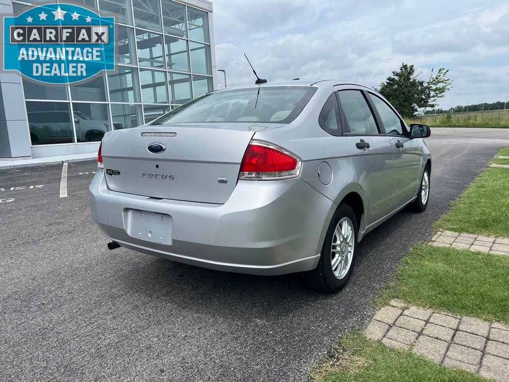 Used 2009 Ford Focus SE FWD image 4