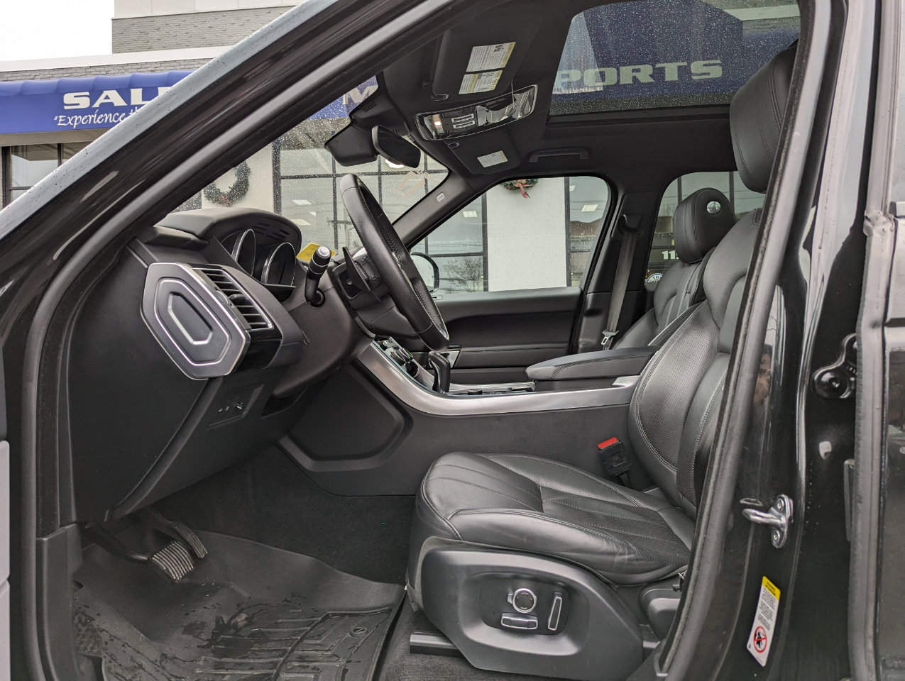 Used 2017 Land Rover Range Rover Sport Supercharged image 12