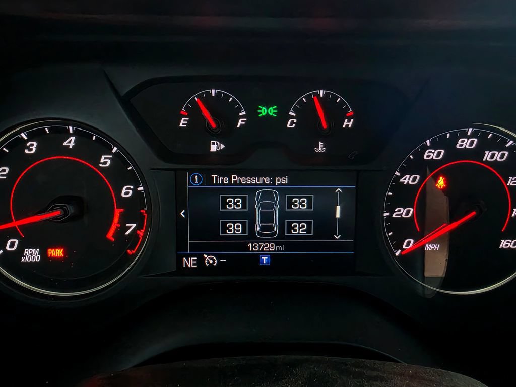 Used 2023 Chevrolet Camaro LT RWD image 26