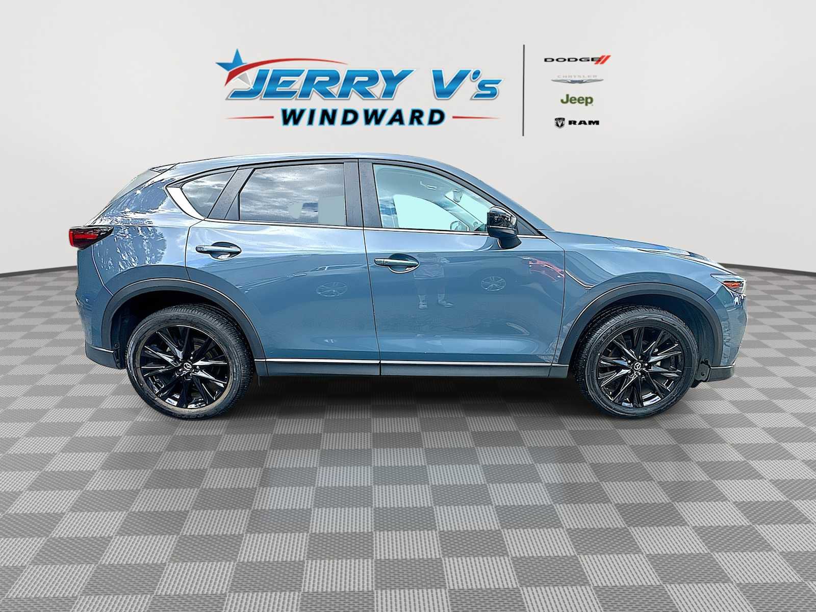 Used 2024 MAZDA CX-5 Carbon Edition image 9