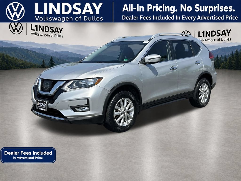 Used 2017 Nissan Rogue SV AWD/4WD image 4